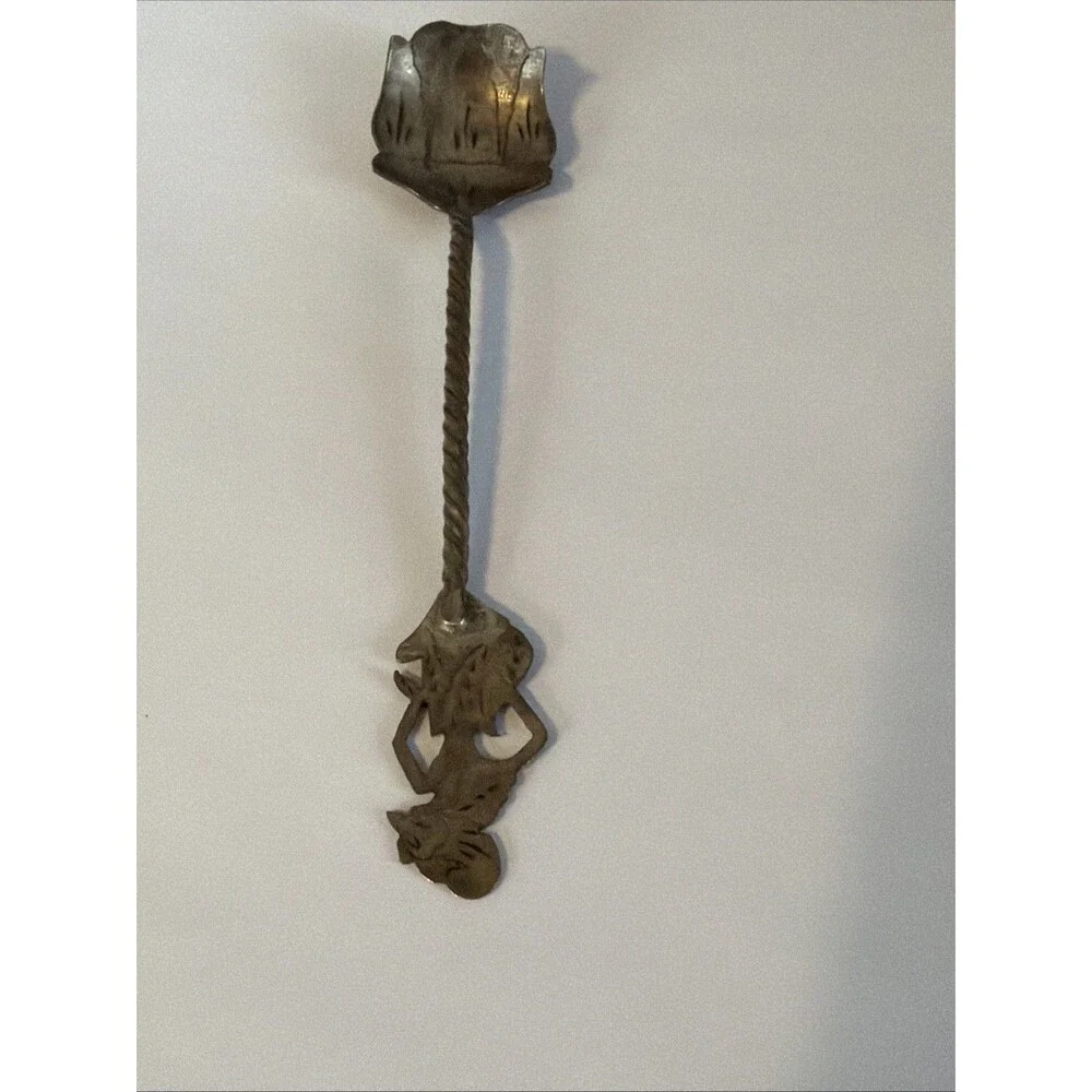 INDONESIAN YOGYA SPOON / WAYANG CHARACTER TWISTED HANDLE WITH LEAF BOWL MARKED